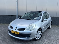 Renault Clio - 1.4-16V Rip Curl Panoramadak Nwe Koppeling NAP