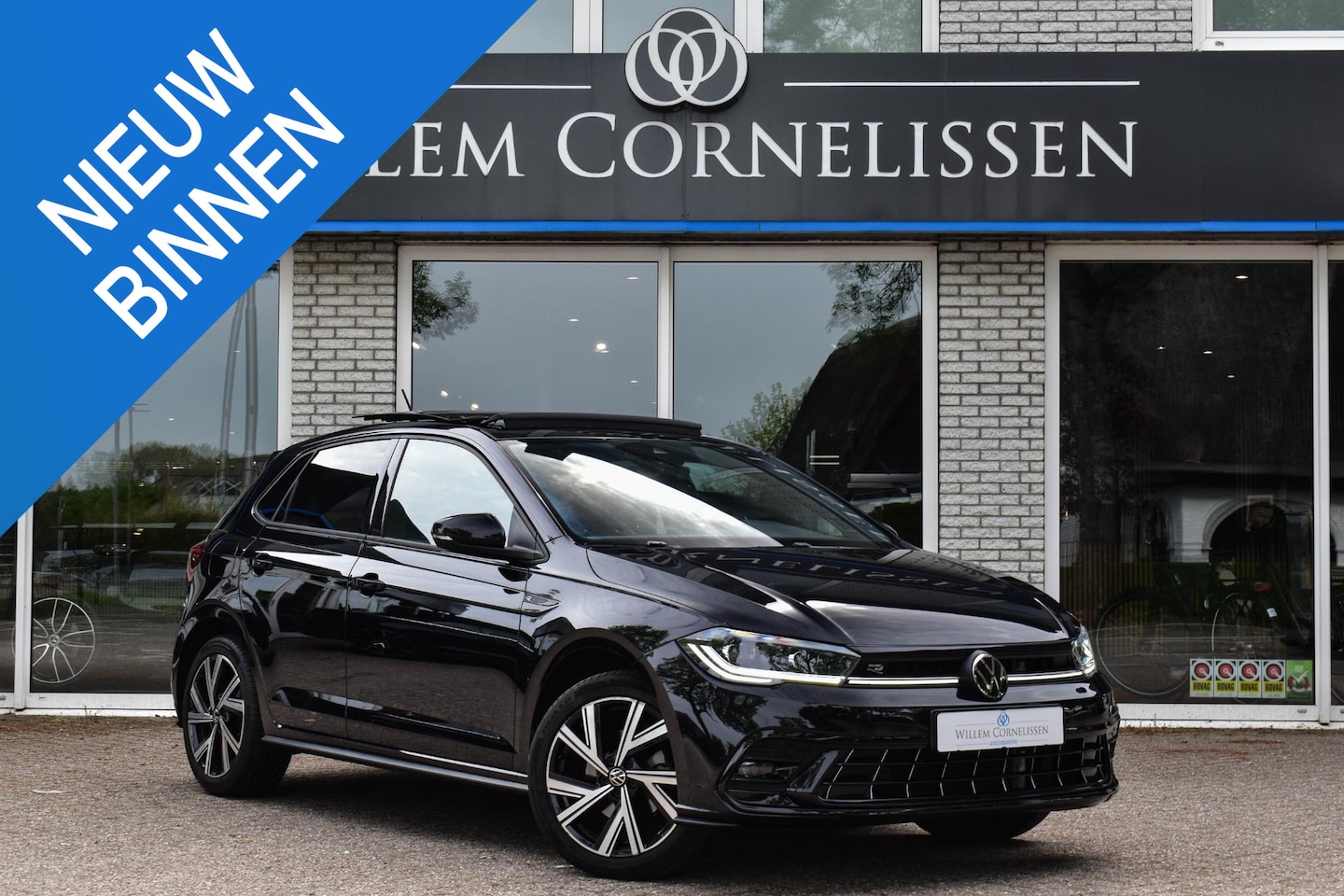 Volkswagen Polo - 1.0 TSI R-Line Edition Pano Camera Stoelverwarming - AutoWereld.nl