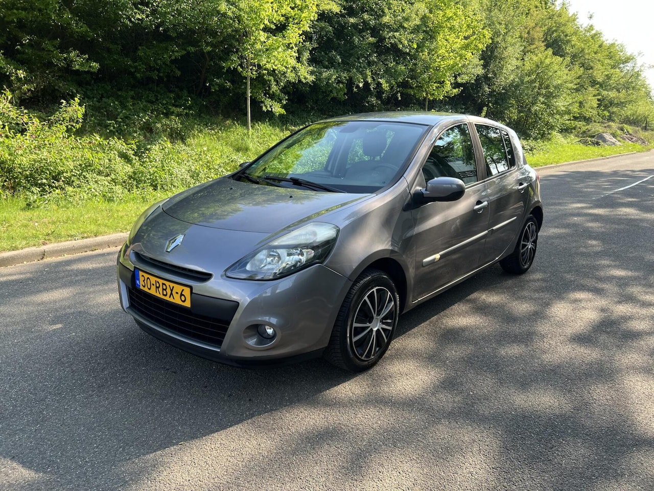 Renault Clio - 1.5 dCi Parisienne Airco - Cruise - 5 Drs - AutoWereld.nl
