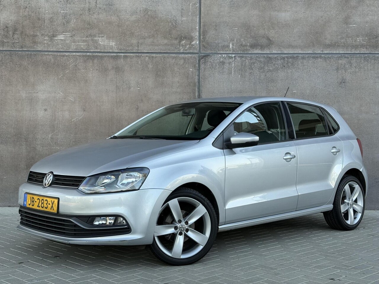 Volkswagen Polo - 1.2 TSI Comfortline | Automaat | Cruise control | Airco | 5 Deurs | Lichtmetaal | - AutoWereld.nl