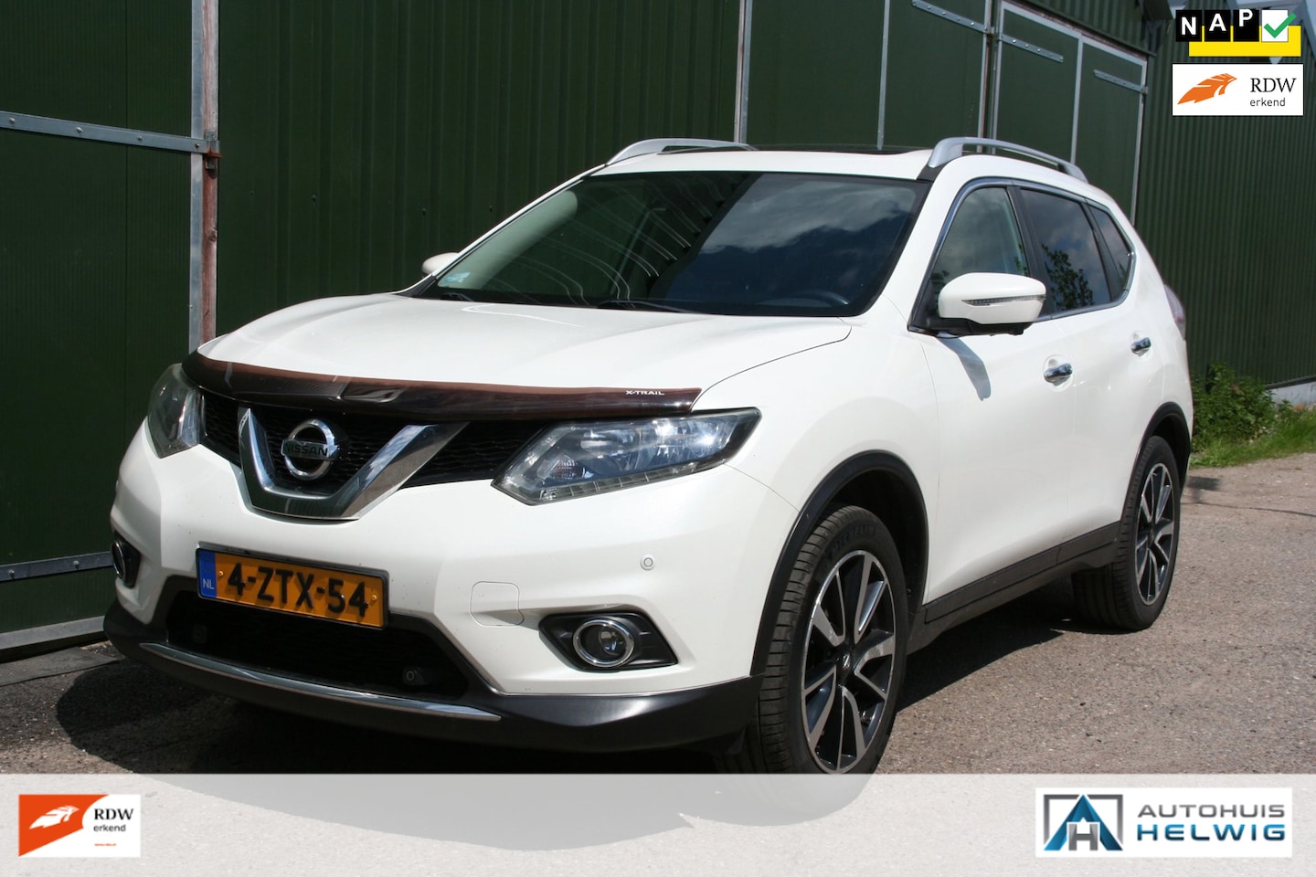 Nissan X-Trail - 1.6 dCi Business 4WD 1.6 dCi Business 4WD, AWD, PANORAMADAK, TREKHAAK. 7950 EXCL BPM - AutoWereld.nl