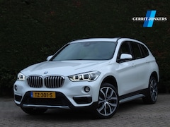 BMW X1 - sDrive20i Orange Edition II | 1e eigenaar | Panoramadak | Trekhaak | HUD