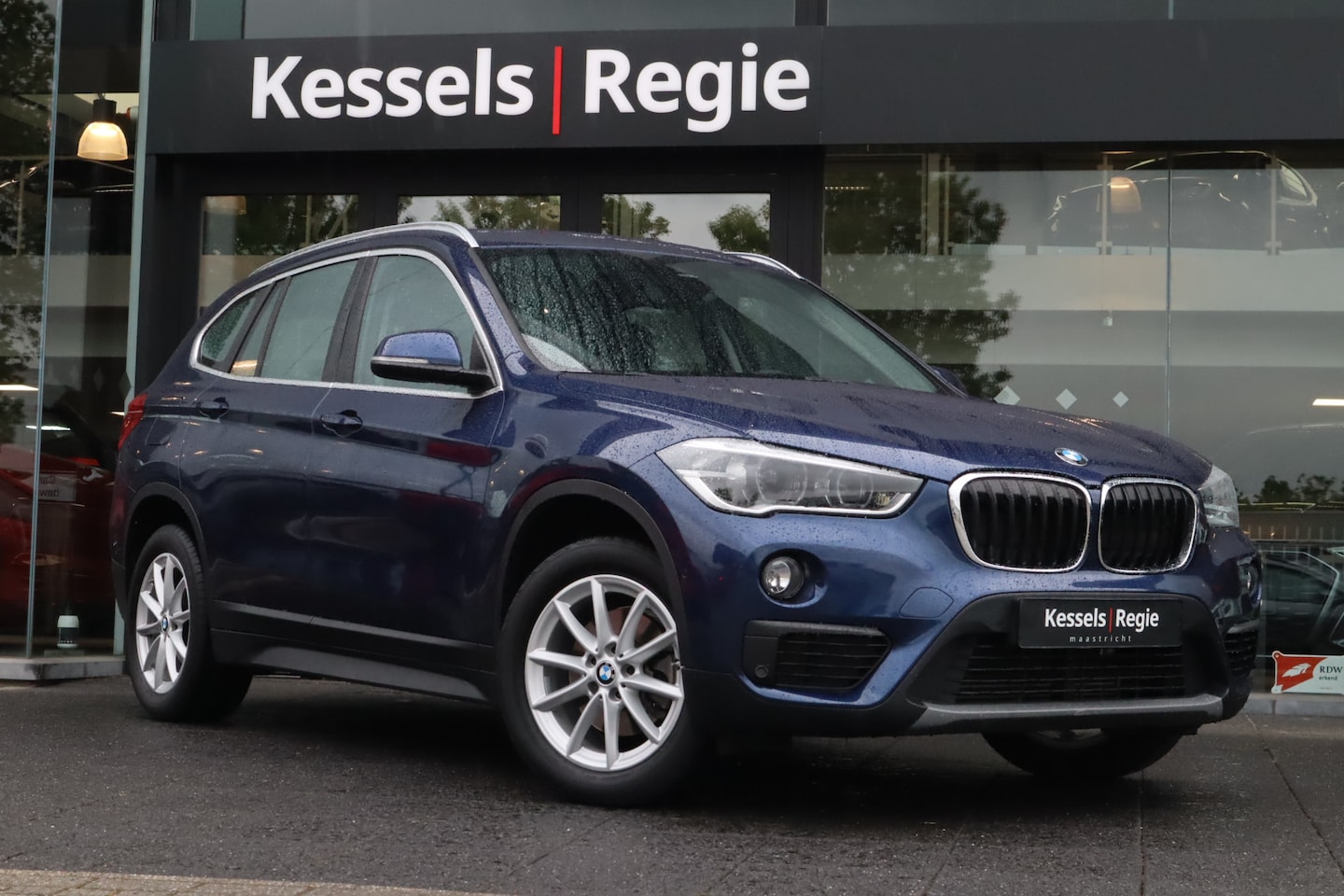 BMW X1 - sDrive18i Executive | Trekhaak | El.klep | Camera | LED | Cruise | Navi | Sensoren - AutoWereld.nl