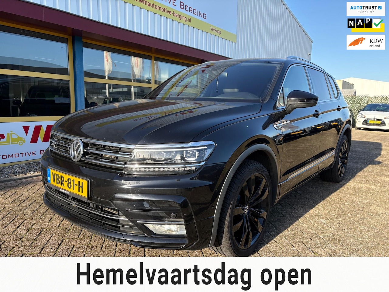 Volkswagen Tiguan - 2.0 TDI R-LINE DSG 240 PK LEDER CAMERA - AutoWereld.nl