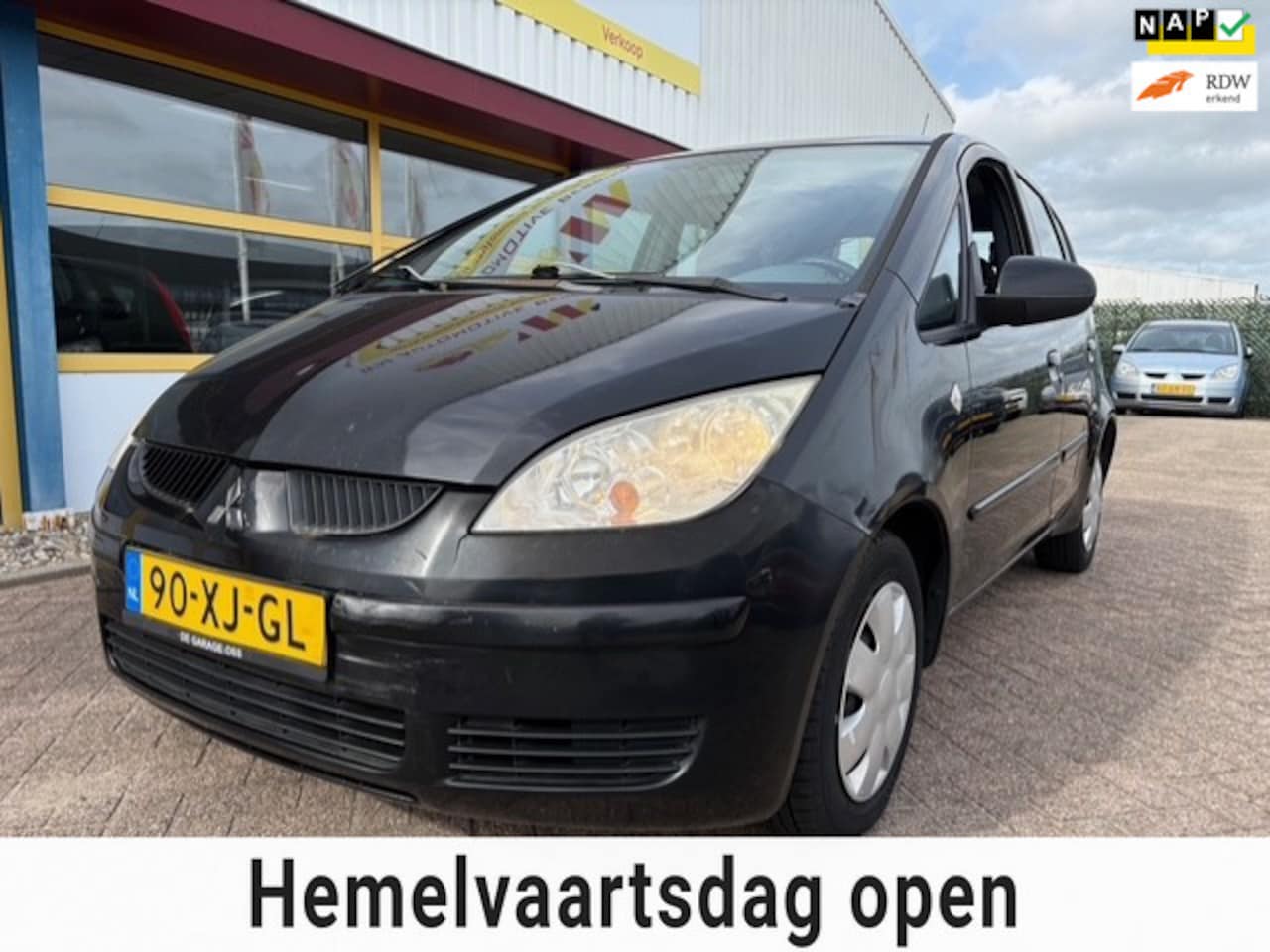 MITSUBISHI COLT