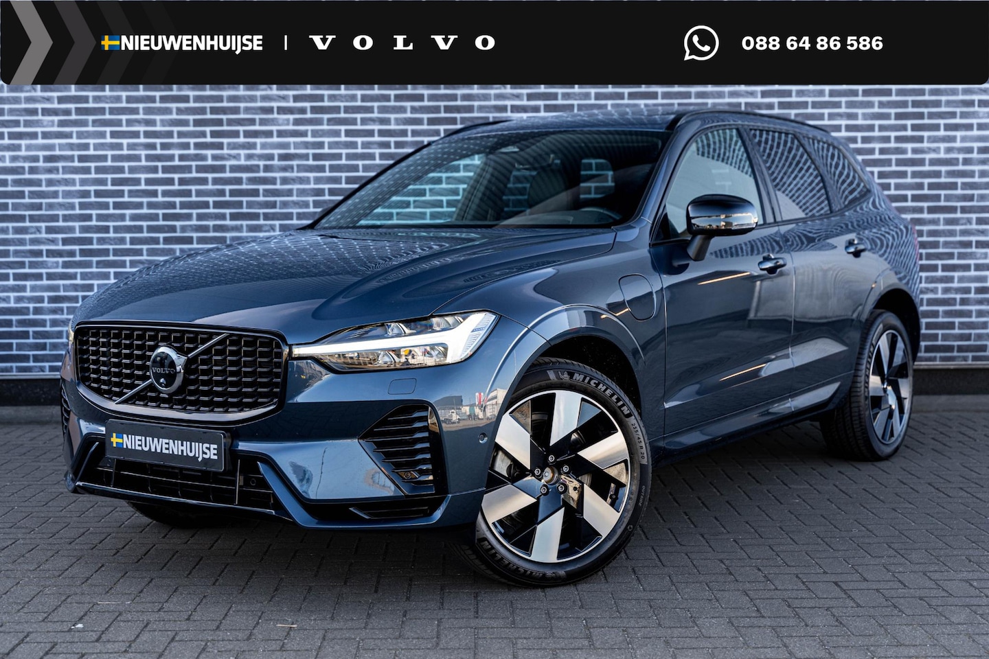 Volvo XC60 - 2.0 T8 Plug-in hybrid AWD Plus Dark | Luchtvering | Lichtmetalen Velgen 20 inch | Sportsto - AutoWereld.nl