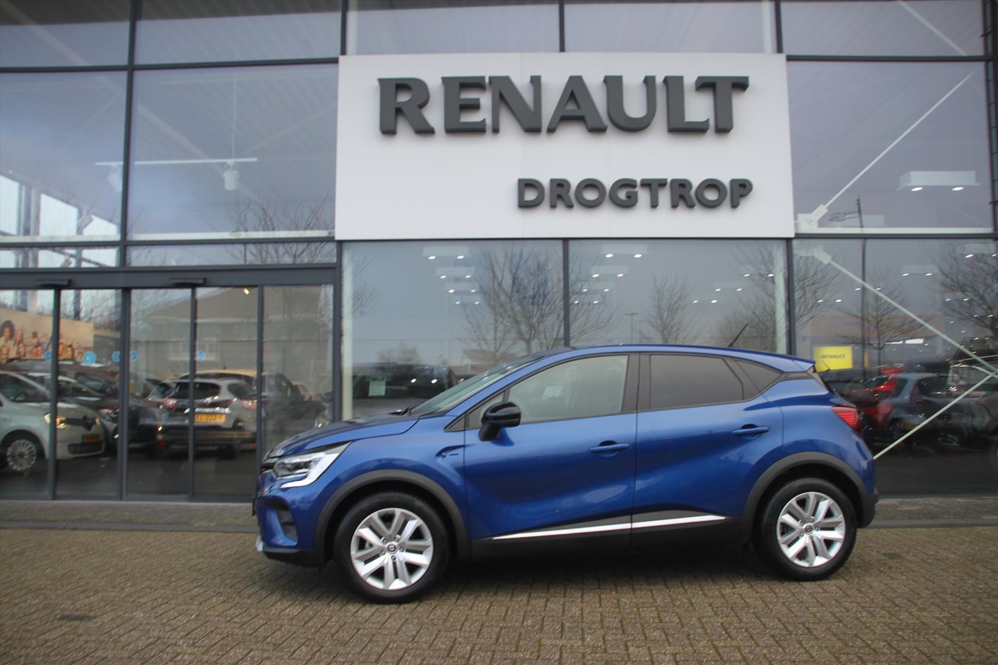 Renault Captur - 90PK-ZEN-58DKM-NAVI-CLIMA-PDC-KEYLESS ENTRY- - AutoWereld.nl