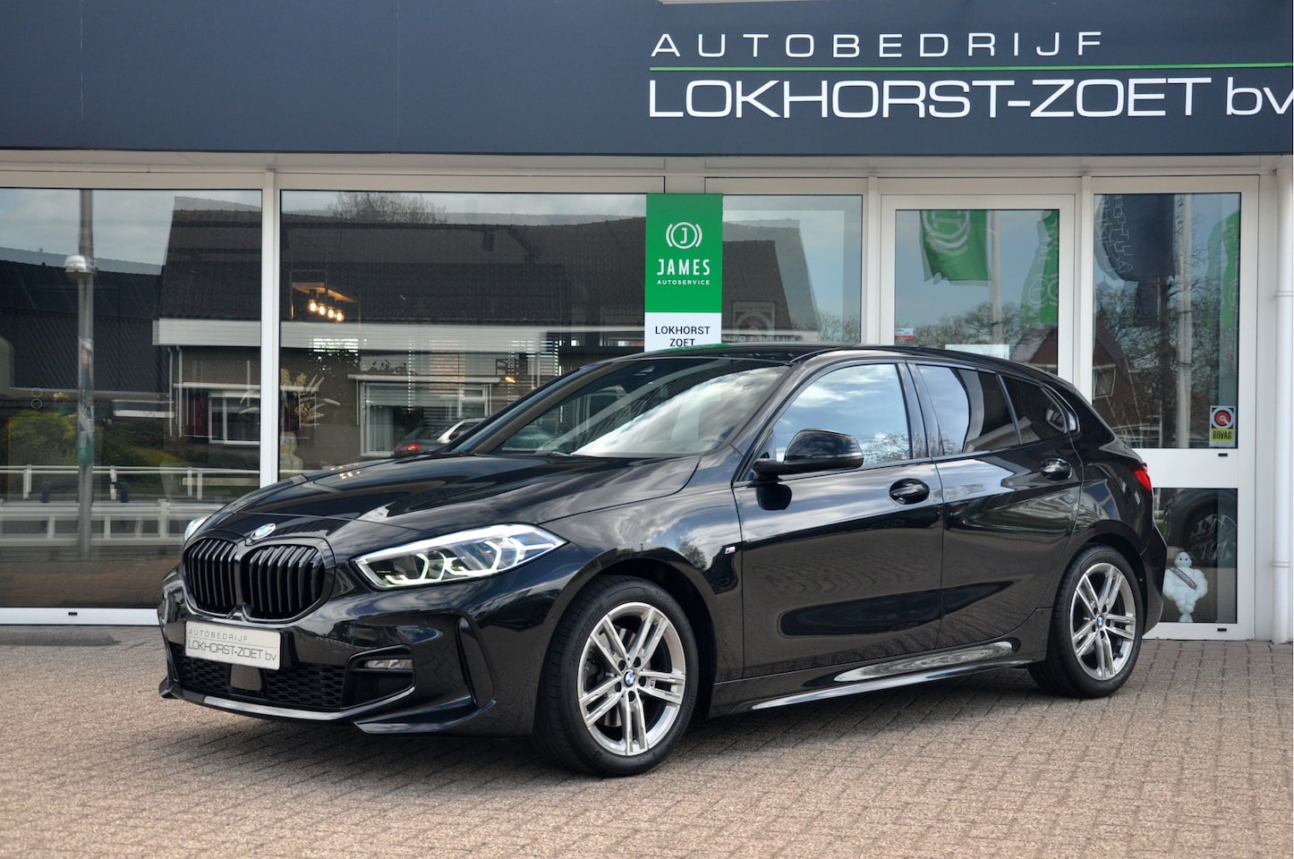 BMW 1-serie - 118i High Executive M-Sport | Zeer mooie staat! | Head-Up | Camera - AutoWereld.nl