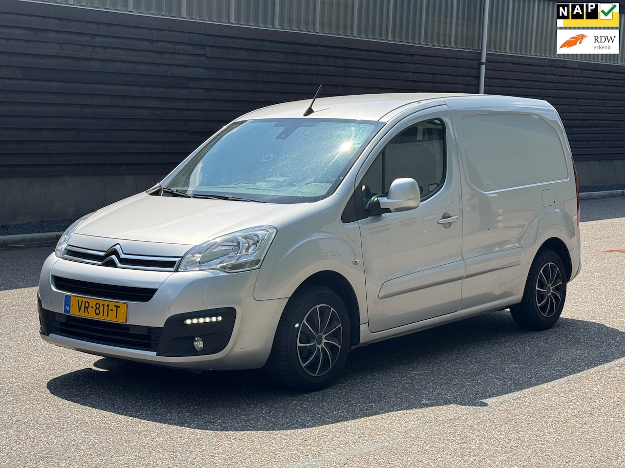 Citroën Berlingo - 1.6 BlueHDI 100 Business S&S - AutoWereld.nl