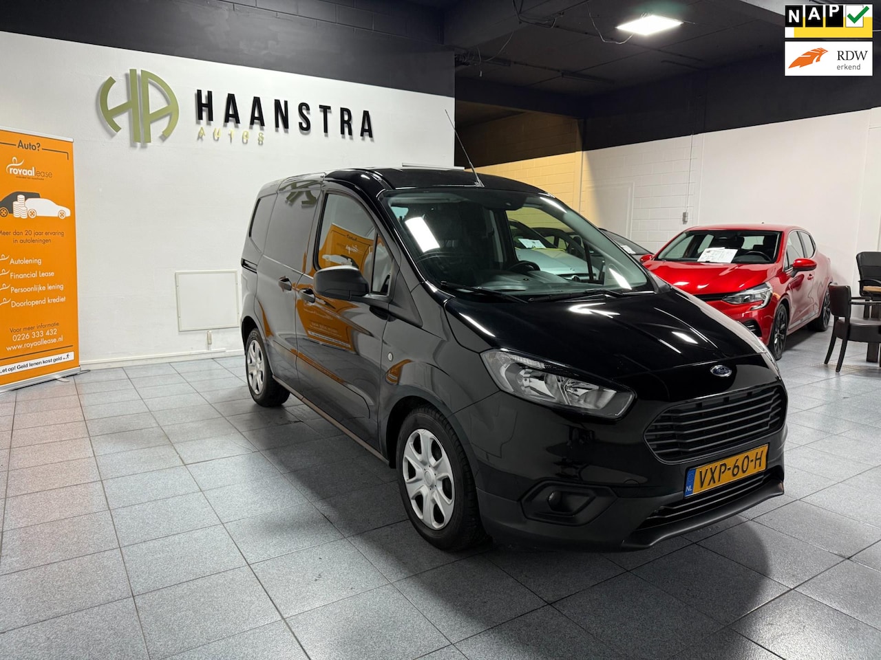 Ford Transit Courier - 1.0 Trend EcoBoost S&S Navigatie Apple-Carplay Bpm vrij! - AutoWereld.nl