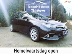 Toyota Auris Touring Sports - 1.2T Aspiration Afneembare trekh, Lane assist, LM velgen, cruisecontrol, enz