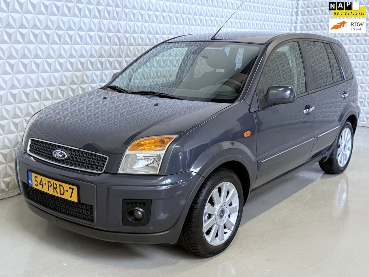 Ford Fusion - + 1.4-16V Titanium X van de 2e EIGENAAR! (2011) - AutoWereld.nl