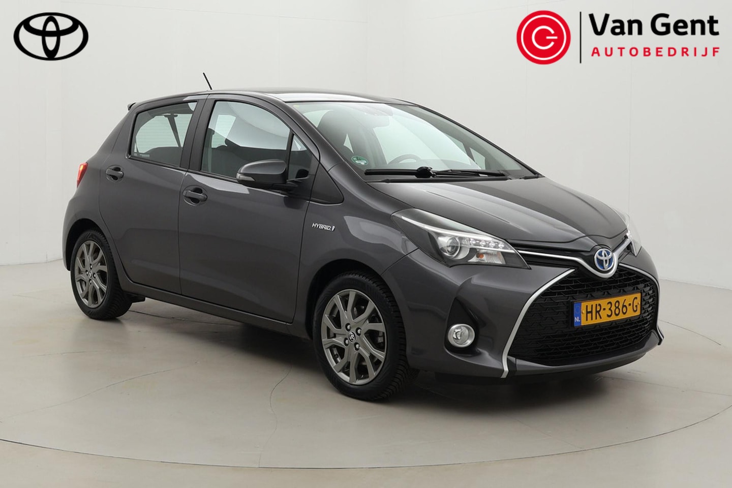Toyota Yaris - 1.5 Hybrid Dynamic | Keyless | Cruise Control | Clima | Parkeersensoren achter | Camera | - AutoWereld.nl