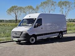Mercedes-Benz Sprinter - 317 L3H2 3.5T Trekhaak Mbux Camera 170Pk Euro6 Airco L3H2 3.5T-AHG Mbux Camera 170Pk Euro6