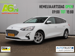 Ford Focus Wagon - 1.5 EcoBlue Trend Edition Business Trekhaak Navigatie Carplay Android Parkeersensor Airco