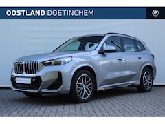 BMW X1 - xDrive25e M Sport Automaat / Sportstoelen / Achteruitrijcamera / Comfort Access / M Adapti