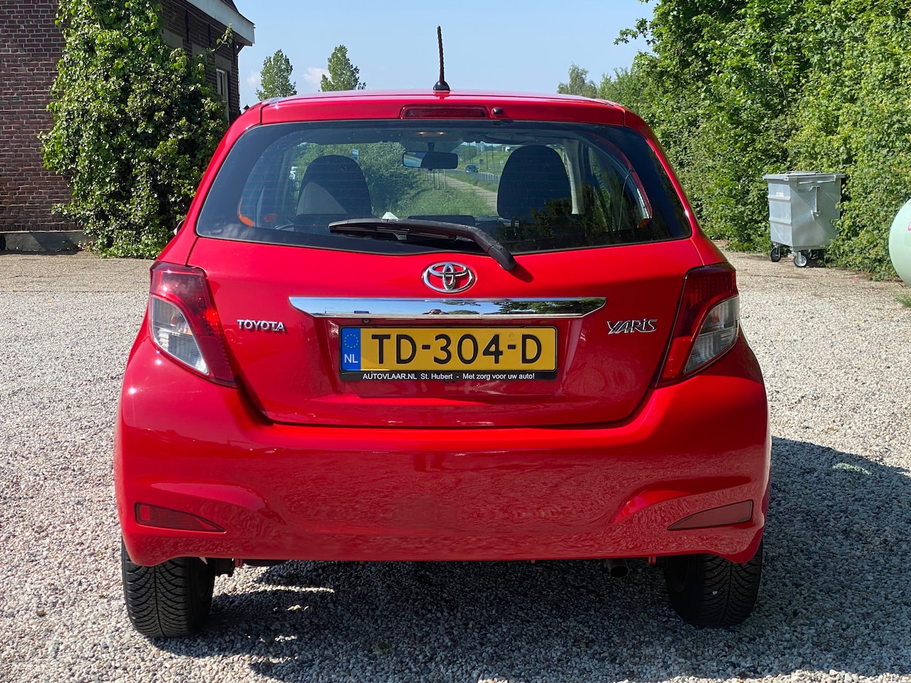 Toyota Yaris - 1.3 VVT-i Dynamic DEALER ONDERHOUDEN MET FLIPPERS OM TE SCHAKELEN