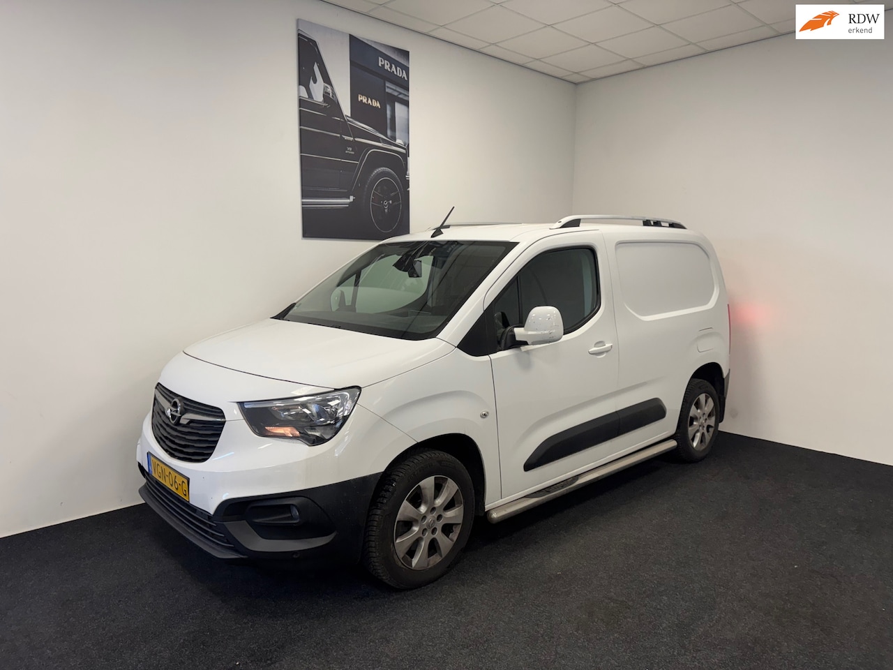 Opel Combo - 1.5D L1H1 Edition | Automaat | Keyless | Camera | NAP - AutoWereld.nl