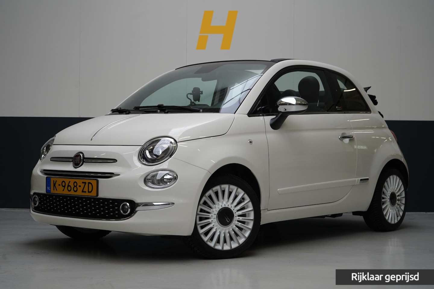 Fiat 500 C - 1.0 Hybrid Star | Navigatie | Apple Carplay | Climate control | Parkeersensoren | Half led - AutoWereld.nl