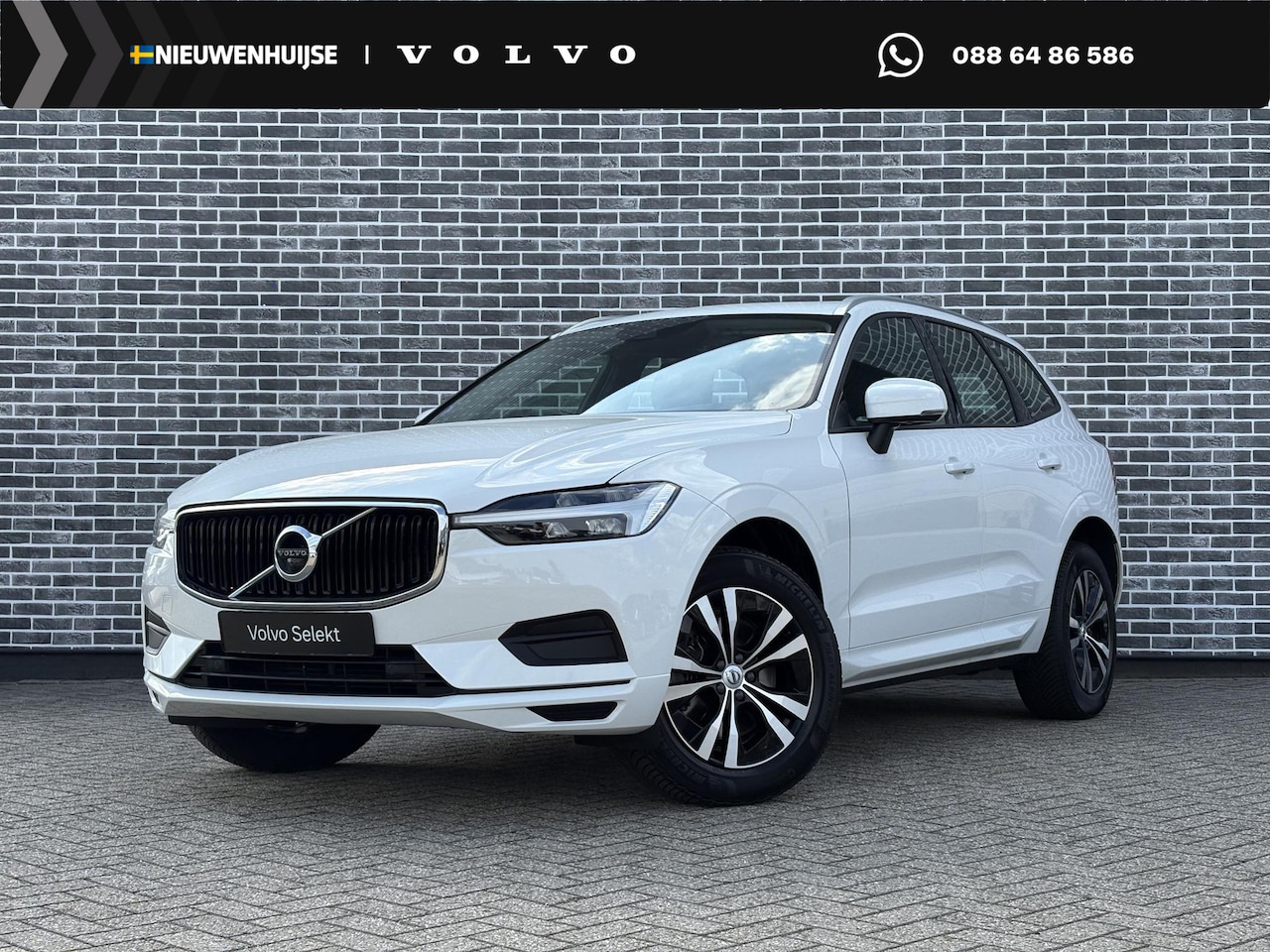 Volvo XC60 - 2.0 B5 Momentum Exclusive | Trekhaak | Head-up Display | 360 Graden Camera | Panoramadak | - AutoWereld.nl