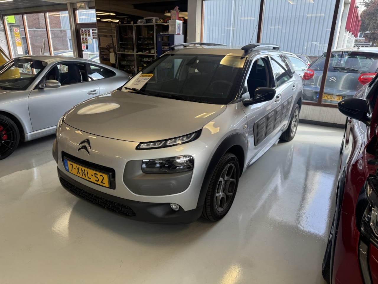 Citroën C4 Cactus - 1.2 e-VTi Shine 1.2 e-VTi Shine - AutoWereld.nl