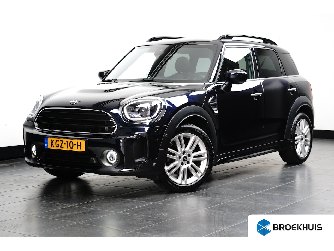 MINI Countryman - 1.5 Cooper Yours | Pano | Elek. Stoelen | Adap. Cruise | Head-Up | | Achteruitrijcamera - AutoWereld.nl