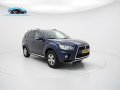 Mitsubishi Outlander - 2.4 Instyle 7PERS/PANO/TREKHAAK