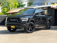 Dodge Ram 1500 - 5.7 V8 4x4 Crew Cab Rebel Panoramadak I Leder zwart rood I Camera I Nieuwe banden I LPG I