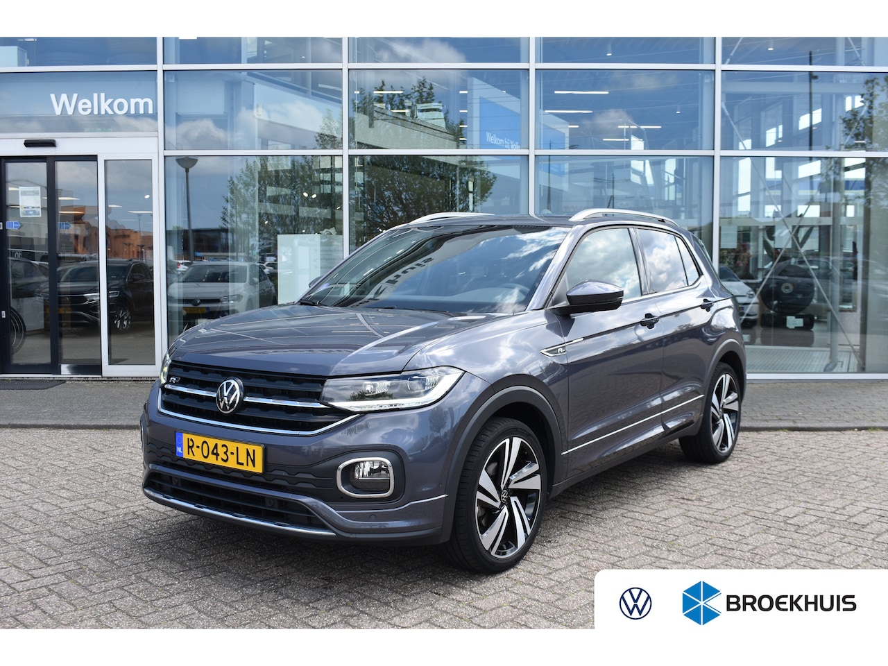 Volkswagen T-Cross - 1.0 TSI 110PK R-Line | TREKHAAK | 18 INCH | NAVIGATIE | STOELVERW. | CAMERA | ADAPT. CRUIS - AutoWereld.nl