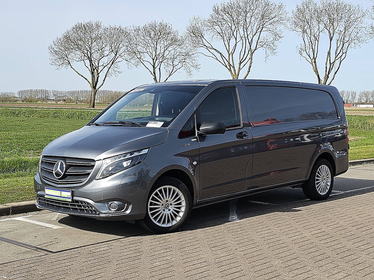 Mercedes-Benz eVito - eVito L3 66 kWh XXL LED Bumpers-Kleur Lm-Velgen 286KM WLTP Snelladen Achterdeuren! - AutoWereld.nl