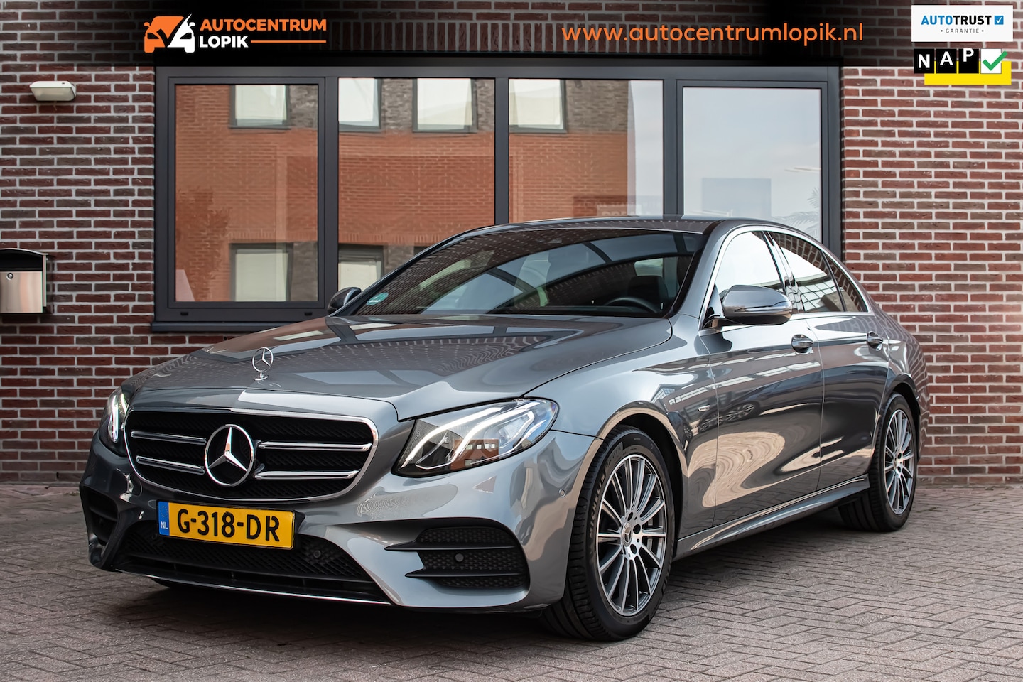 Mercedes-Benz E-klasse - 200 Business Solution AMG styling*Widescreen*Leder - AutoWereld.nl