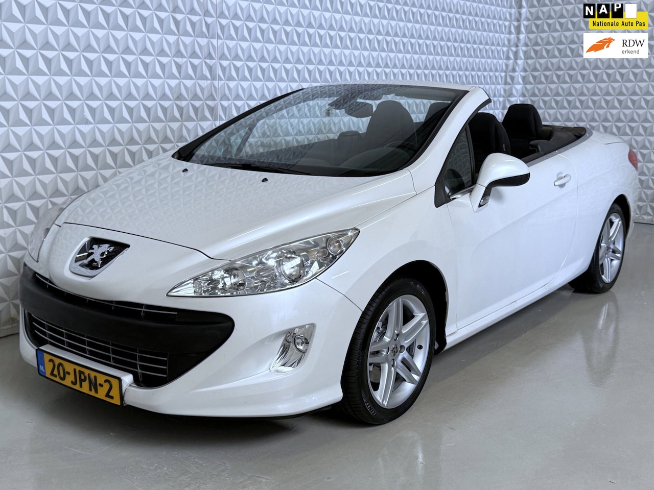 Peugeot 308 CC - 1.6 THP Feline v/d 2e EIGENAAR! 113.000km (2009) - AutoWereld.nl