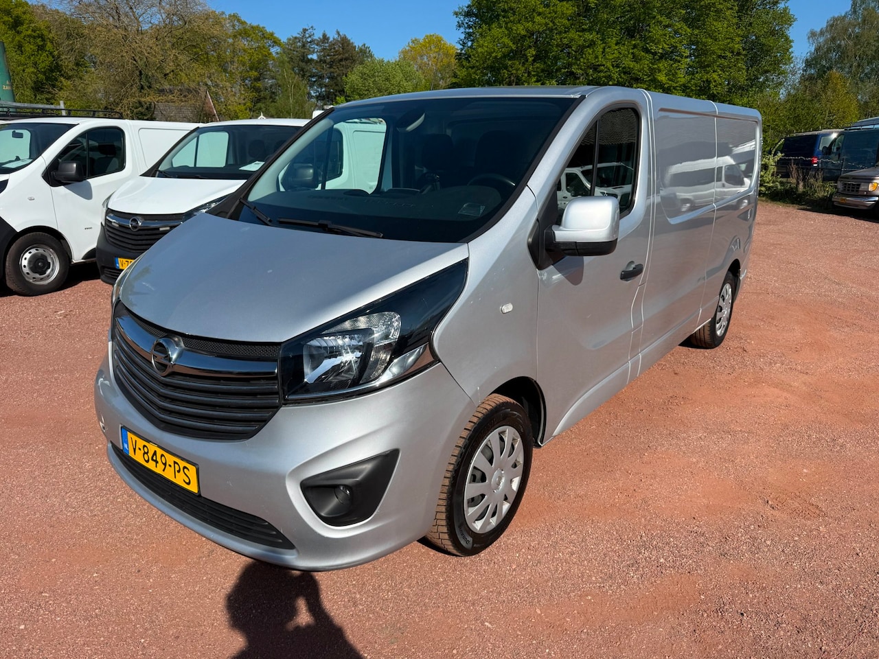 Opel Vivaro - 1.6 CDTI L2H1 Sport / Navi / Cruise - AutoWereld.nl
