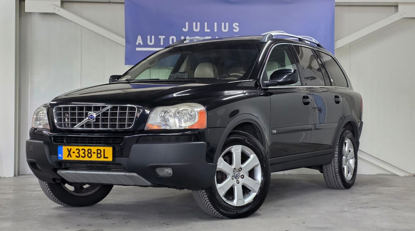 Volvo XC90 - 2.5 T Executive Volledig Onderhouden Schuif/Opendak Premium Sound Mooi! - AutoWereld.nl