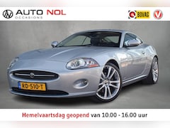 Jaguar XK - 4.2 V8 Coupé | Sportuitlaat | 20" | Keyless | Stoelverwarming | Memory