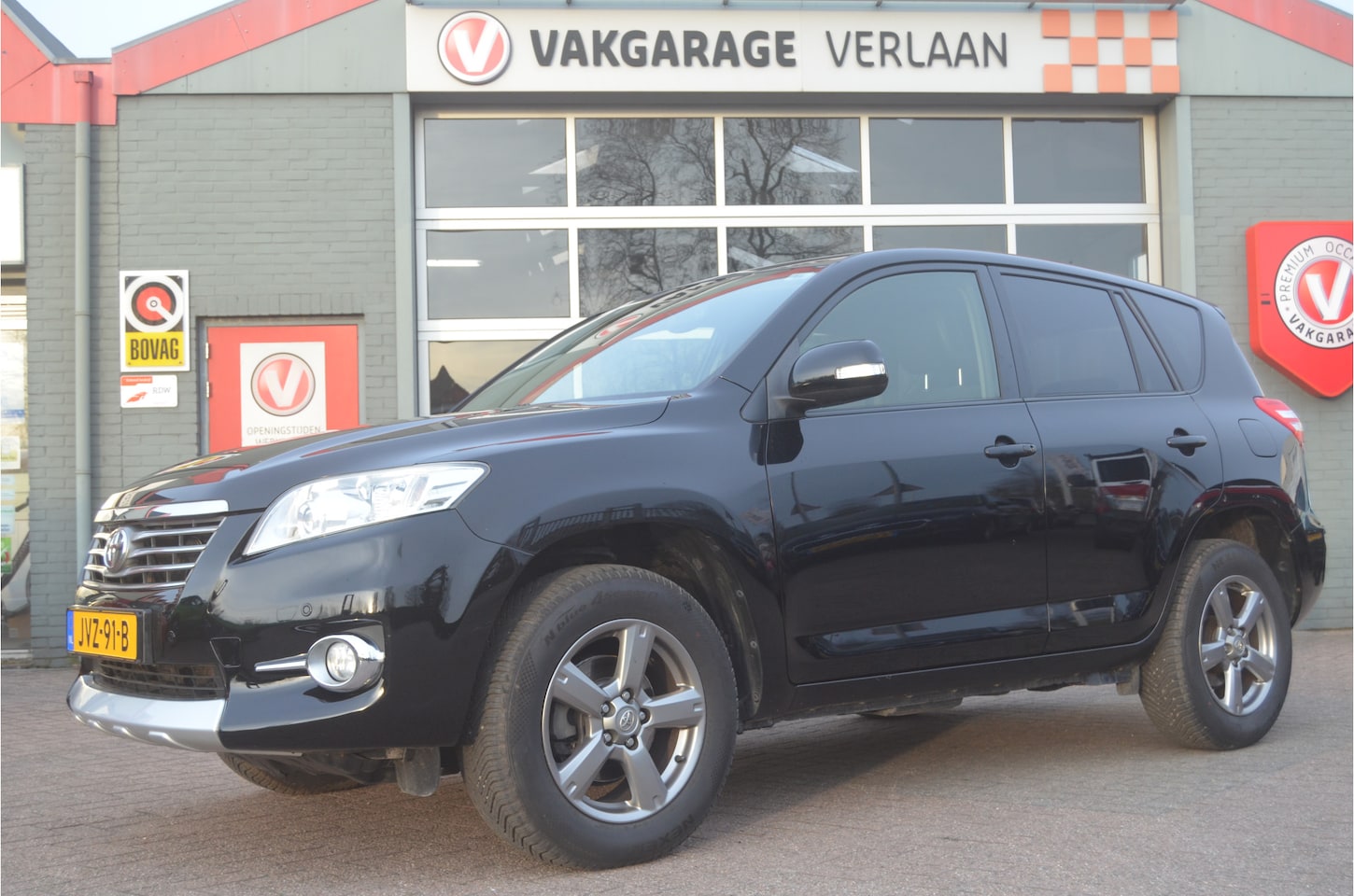 Toyota RAV4 - 2.0 VVTi Executive Business 2.0 VVTi Executive Business 12 mnd. gar. 4 WD - AutoWereld.nl
