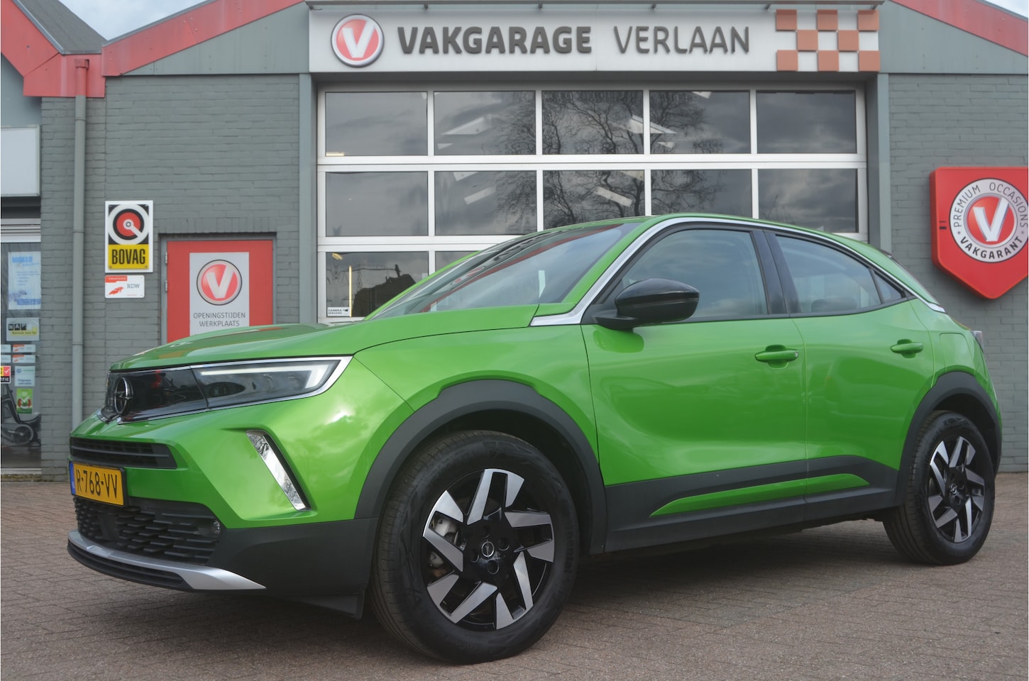 Opel Mokka-e - bj.12-2022. 12 mnd. gar. Elegance 50-kWh 11kw bl. - AutoWereld.nl