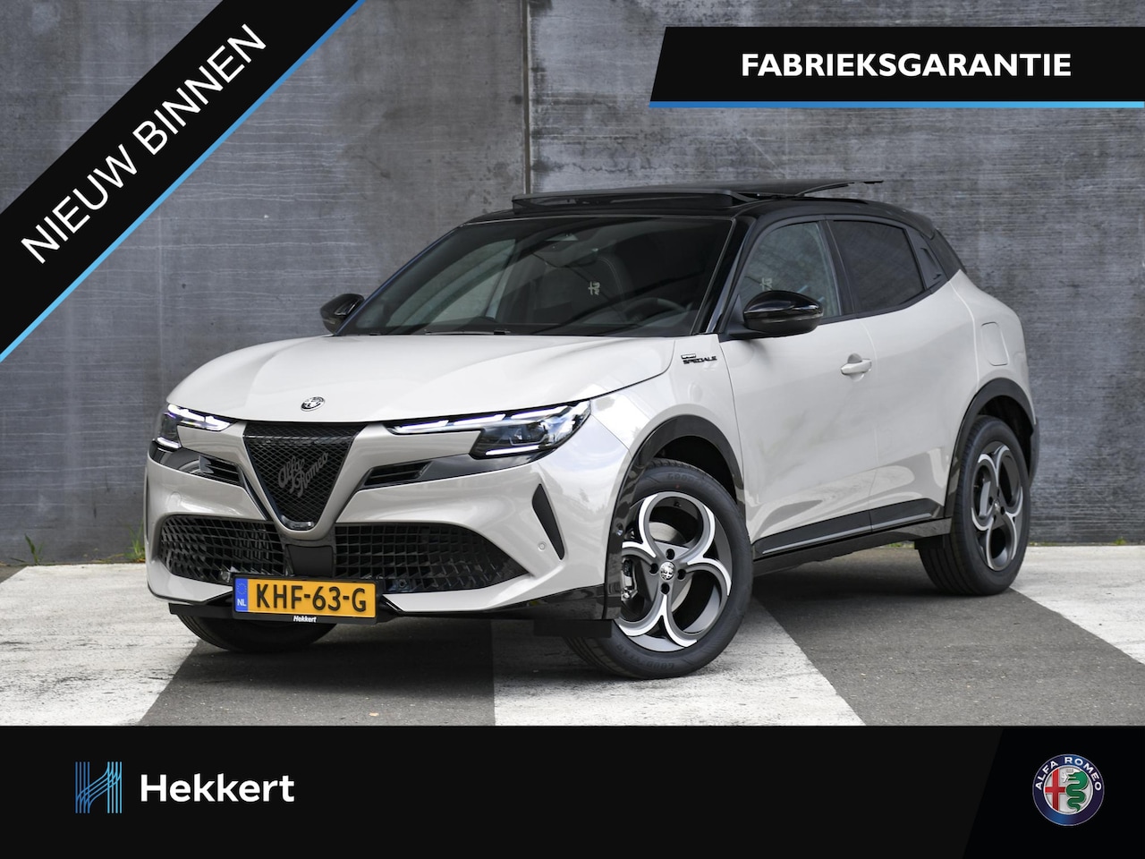 Alfa Romeo Junior - Sport Speciale 1.2 Turbo Hybrid 145pk Automaat PANO | TECHNO-PACK | 18''LM | DODE HOEK | S - AutoWereld.nl