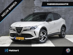 Alfa Romeo Junior - Sport Speciale 1.2 Turbo Hybrid 145pk Automaat PANO | TECHNO-PACK | 18''LM | DODE HOEK | S