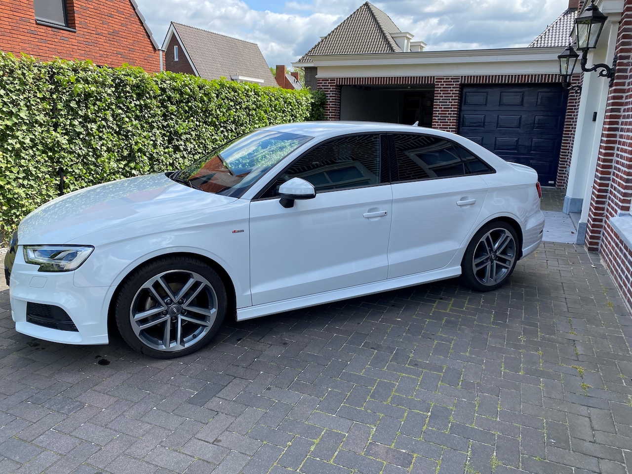 Audi A3 Limousine - 1.0 TFSI Sport S Line Edition 2 x S Line uitgevoerd - AutoWereld.nl