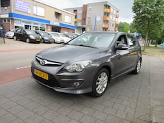 Hyundai i30 - 1.6i CVVT 126pk blue i-Motion