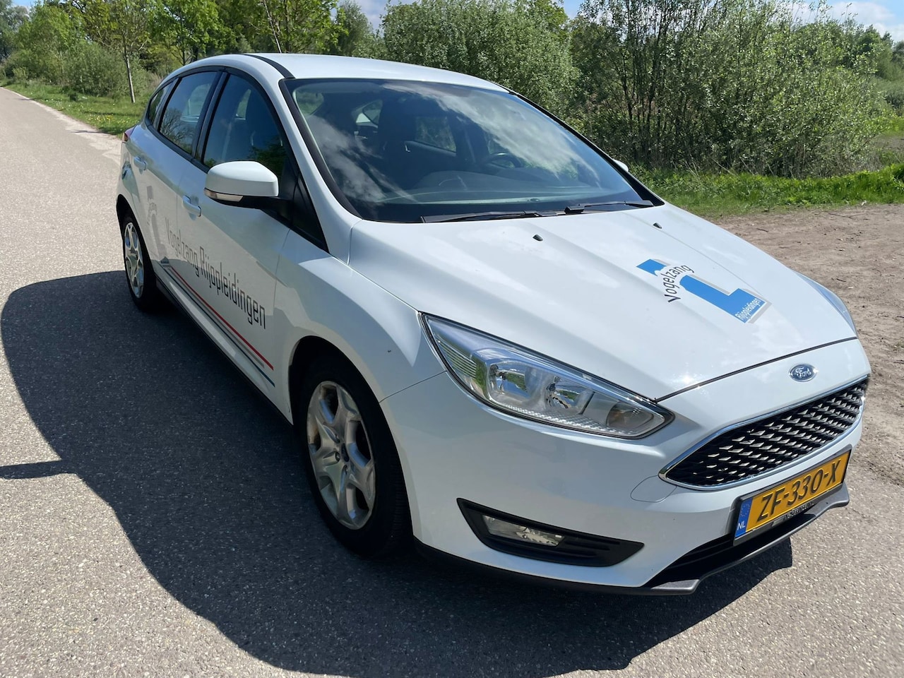 Ford Focus - 1.5 TDCI Trend 1.5 TDCI Trend - AutoWereld.nl