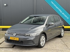 Volkswagen Golf - 1.0 eTSI Life Business | ACC | Automaat |
