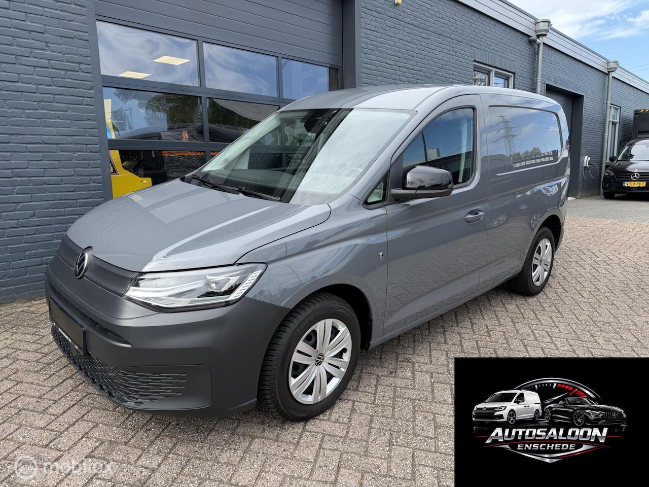 Volkswagen Caddy - 2.0 TDI DSG 122 PK Airco Navi Camera LED - AutoWereld.nl