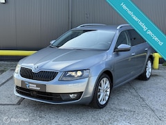 Skoda Octavia Combi - 1.2 TSI Ambition TREKHAAK | NAVI | XENON
