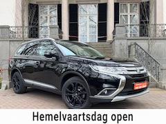Mitsubishi Outlander - 2.0 Instyle Automaat Navi Android Carplay Trekhaak Camera Climate Cruise Ctr