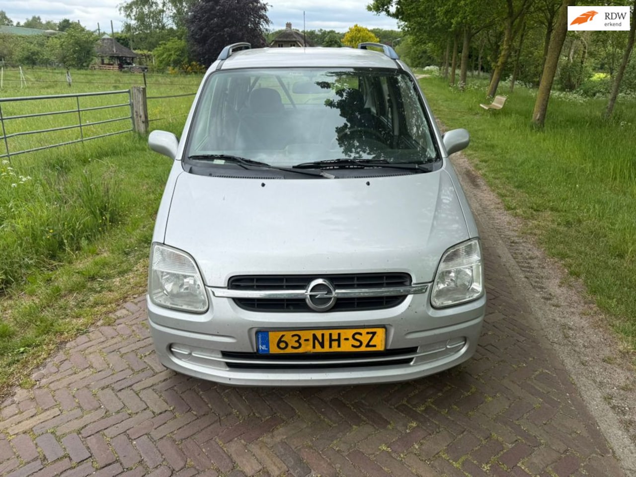Opel Agila - 1.2-16V Color Edition 1.2-16V Color Edition - AutoWereld.nl