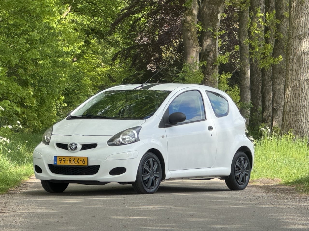 Toyota Aygo - 1.0-12V Now 1.0-12V Now - AutoWereld.nl