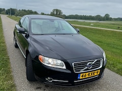 Volvo S80 - 2.4 D5 Momentum Twin Turbo 206 pk