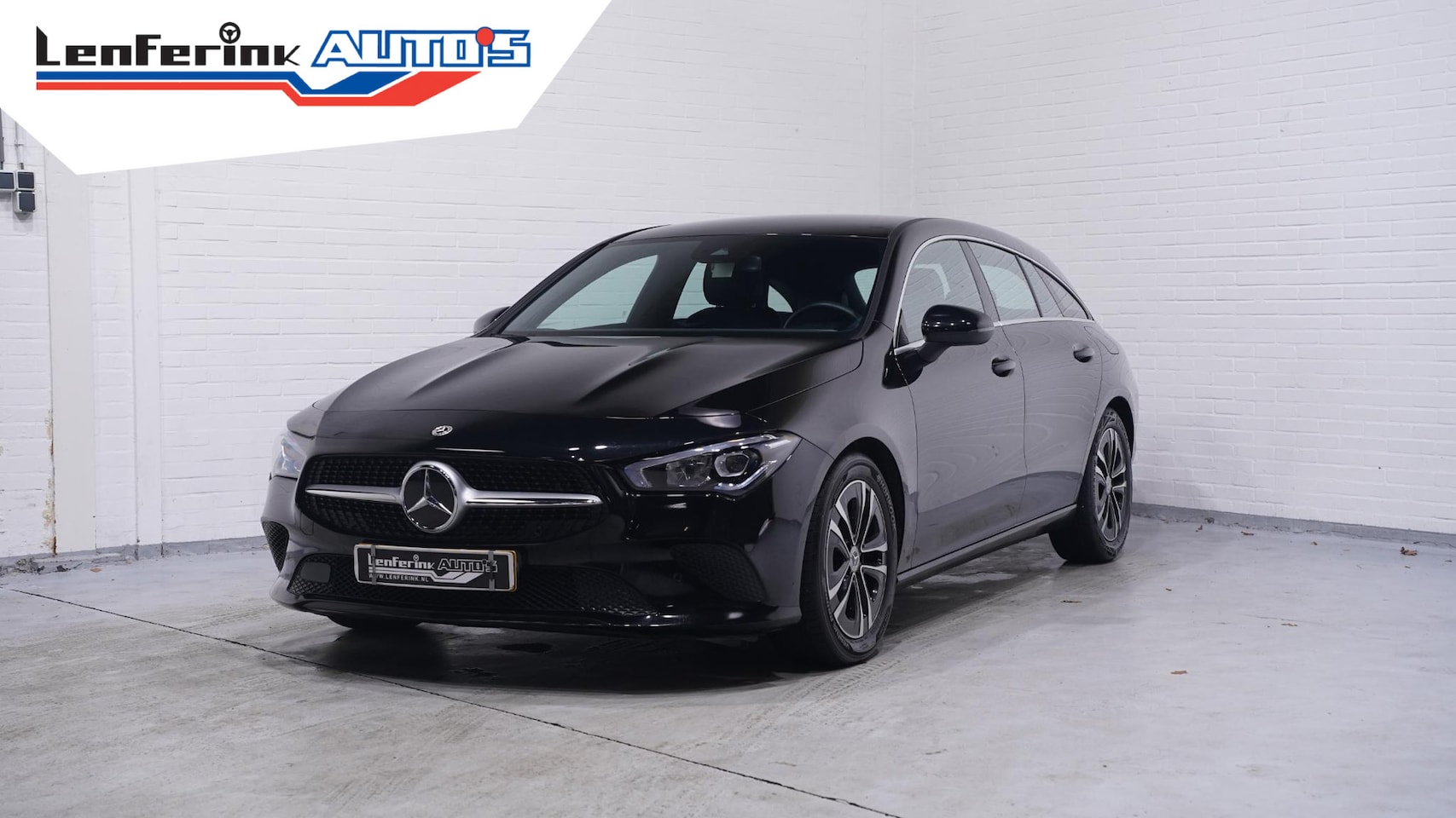 Mercedes-Benz CLA-klasse Shooting Brake - 180 Business Line NAP 1e eigen. LED-verlichting 17"-lichtmetalen velgen navigatie PDC v+a - AutoWereld.nl